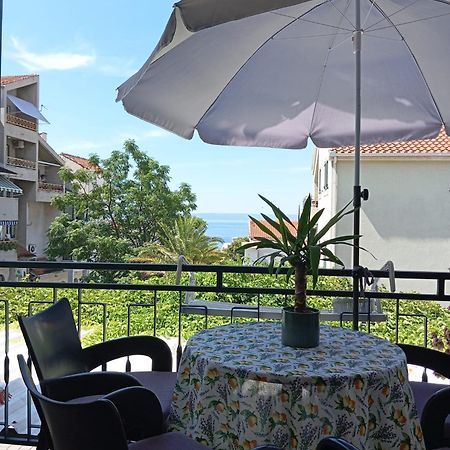 Family Apartments Leona Makarska Esterno foto