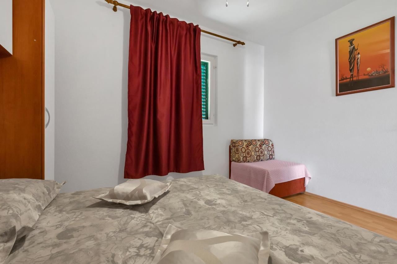 Family Apartments Leona Makarska Esterno foto