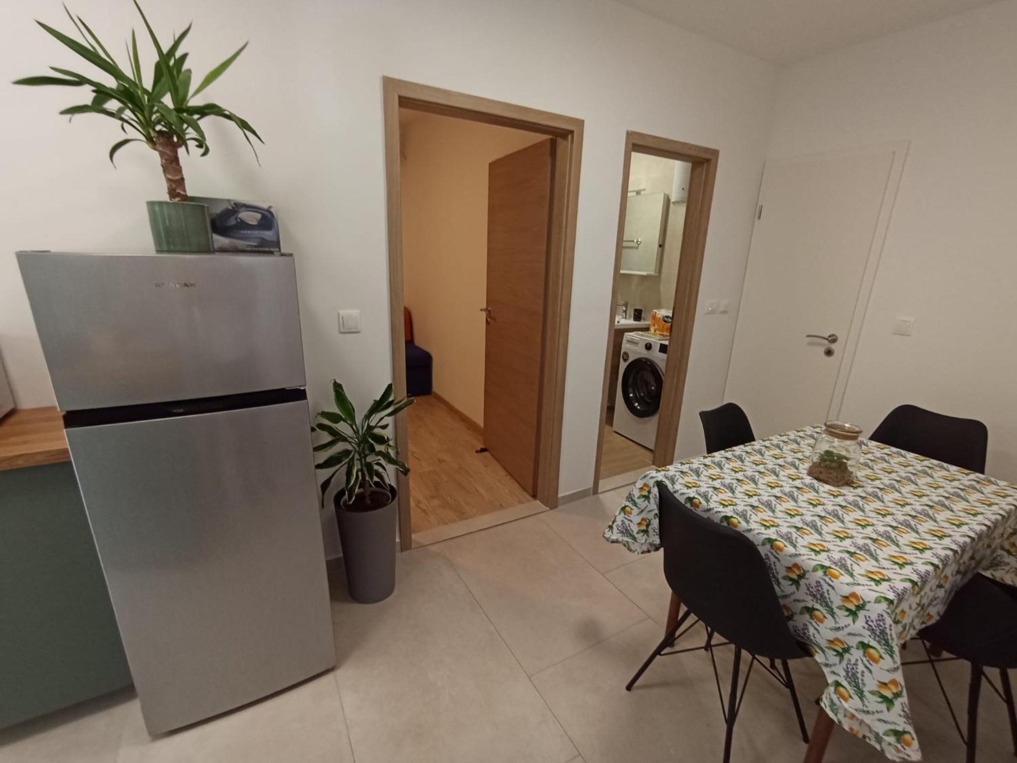 Family Apartments Leona Makarska Esterno foto