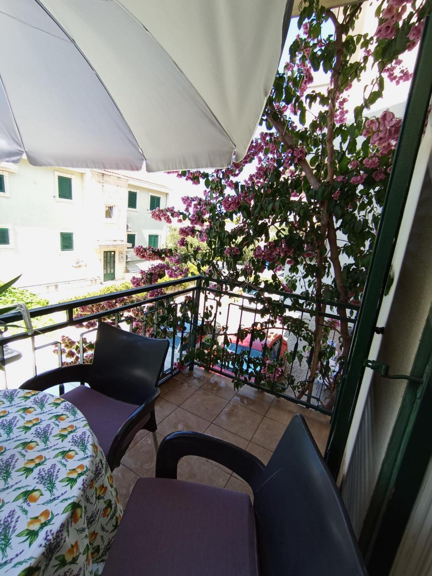 Family Apartments Leona Makarska Esterno foto