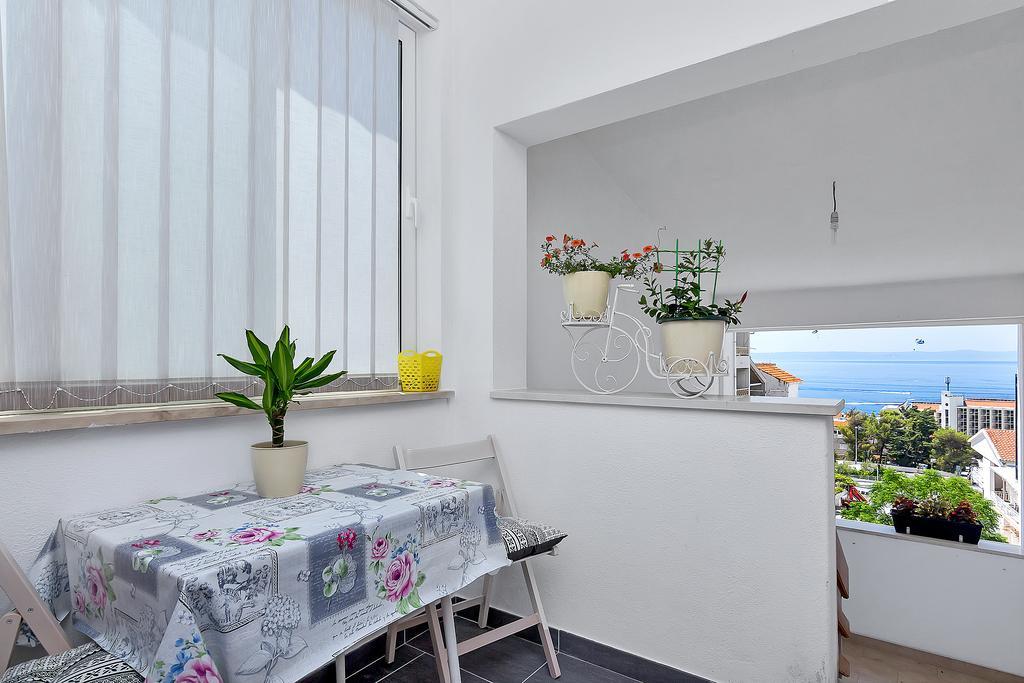 Family Apartments Leona Makarska Esterno foto