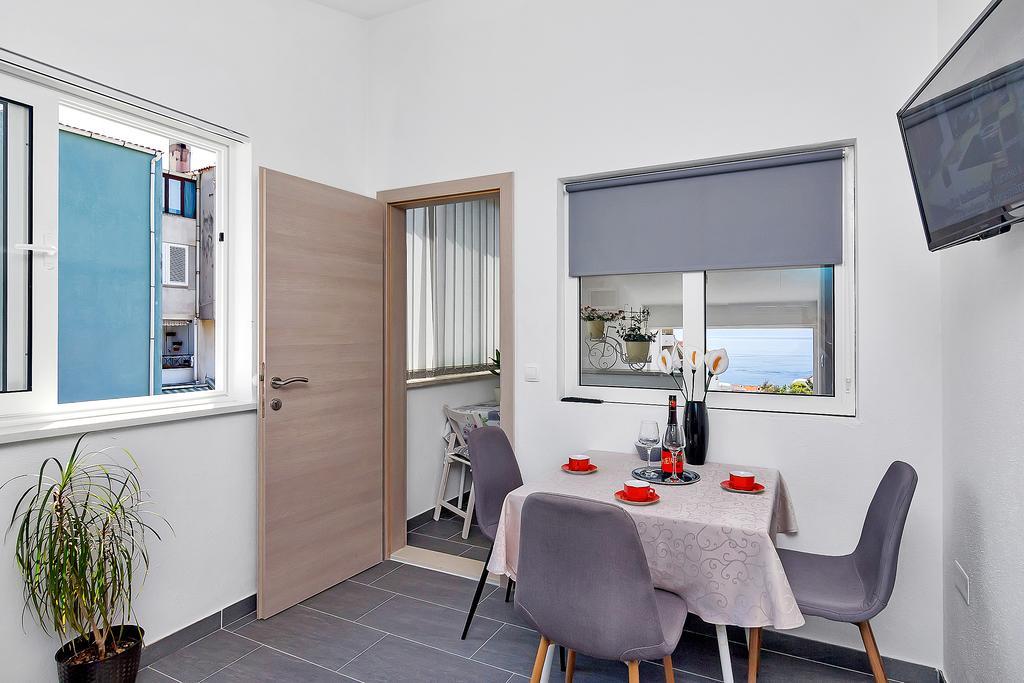 Family Apartments Leona Makarska Esterno foto