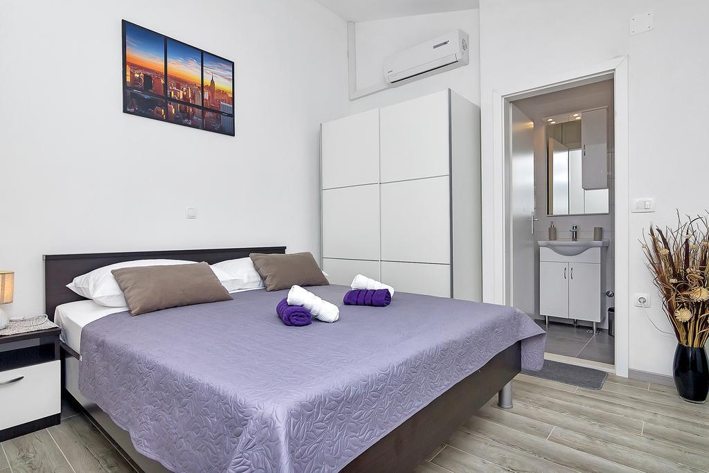 Family Apartments Leona Makarska Esterno foto