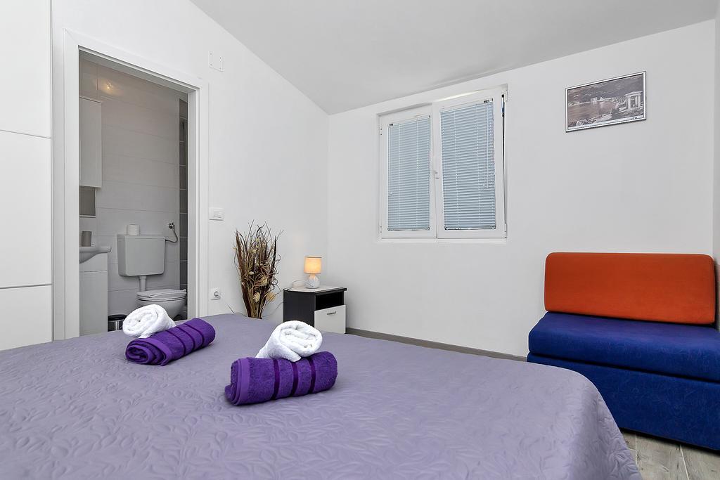 Family Apartments Leona Makarska Esterno foto
