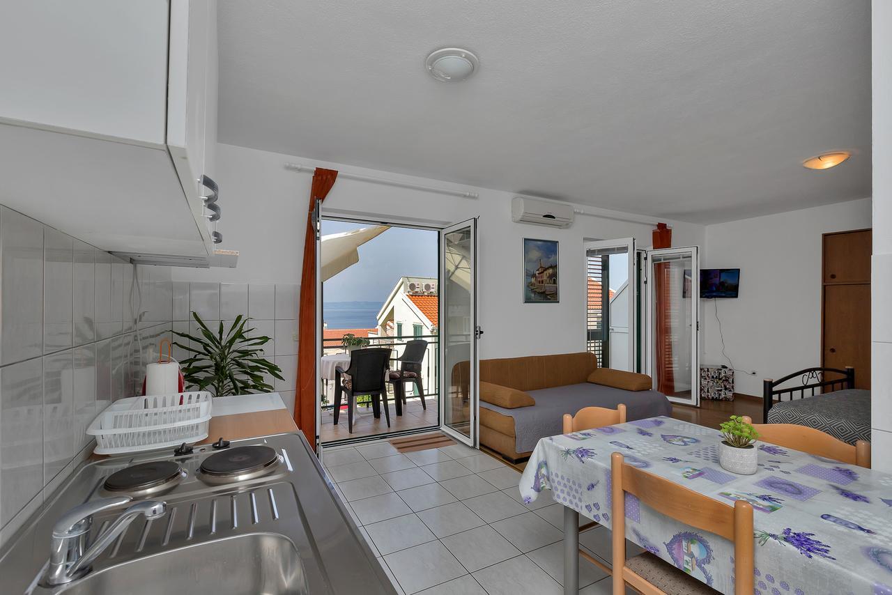 Family Apartments Leona Makarska Esterno foto