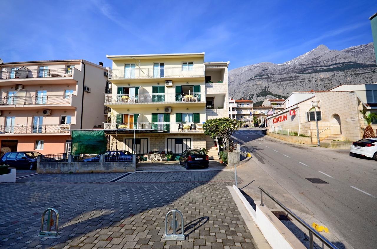 Family Apartments Leona Makarska Esterno foto
