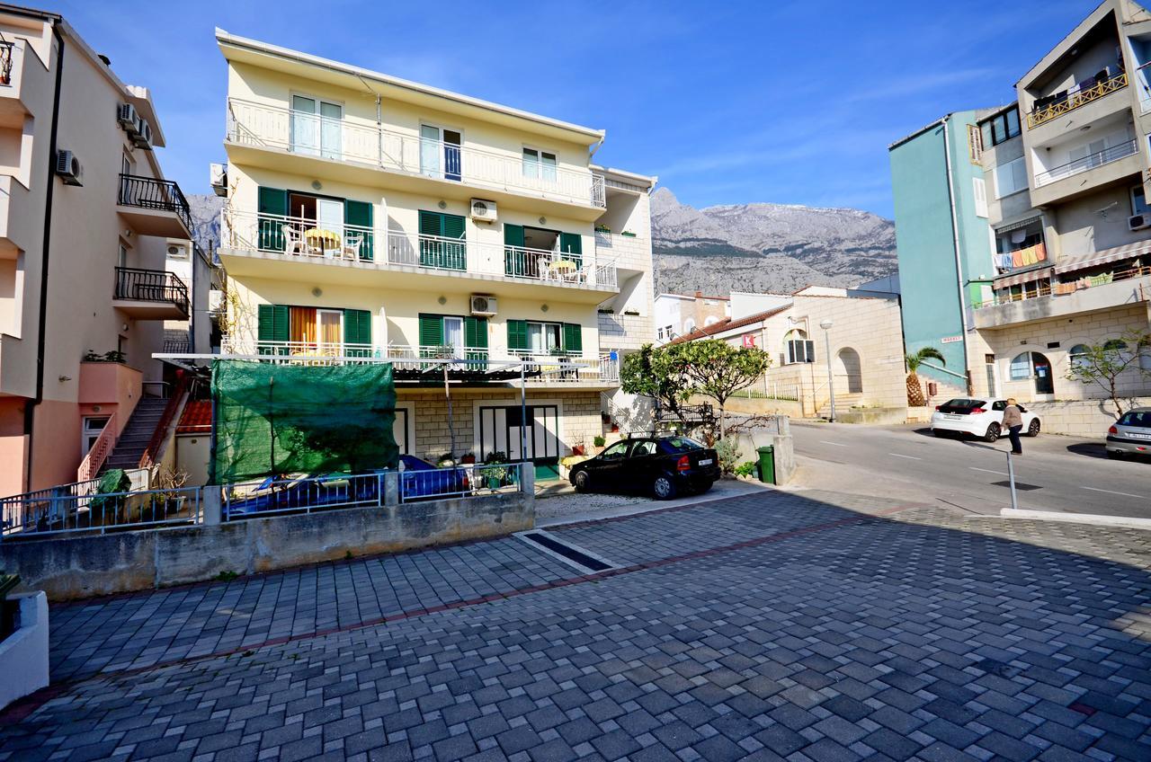 Family Apartments Leona Makarska Esterno foto